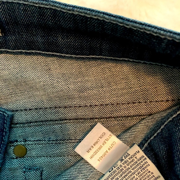 Hudson Los Angeles Bermuda Shorts. - Picture 6 of 8